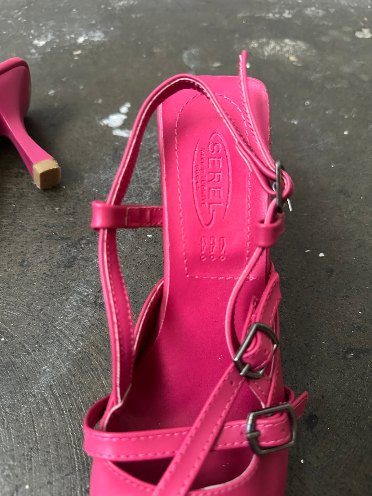Hot Pink Buckle Straps Kitten Heels - EU 37