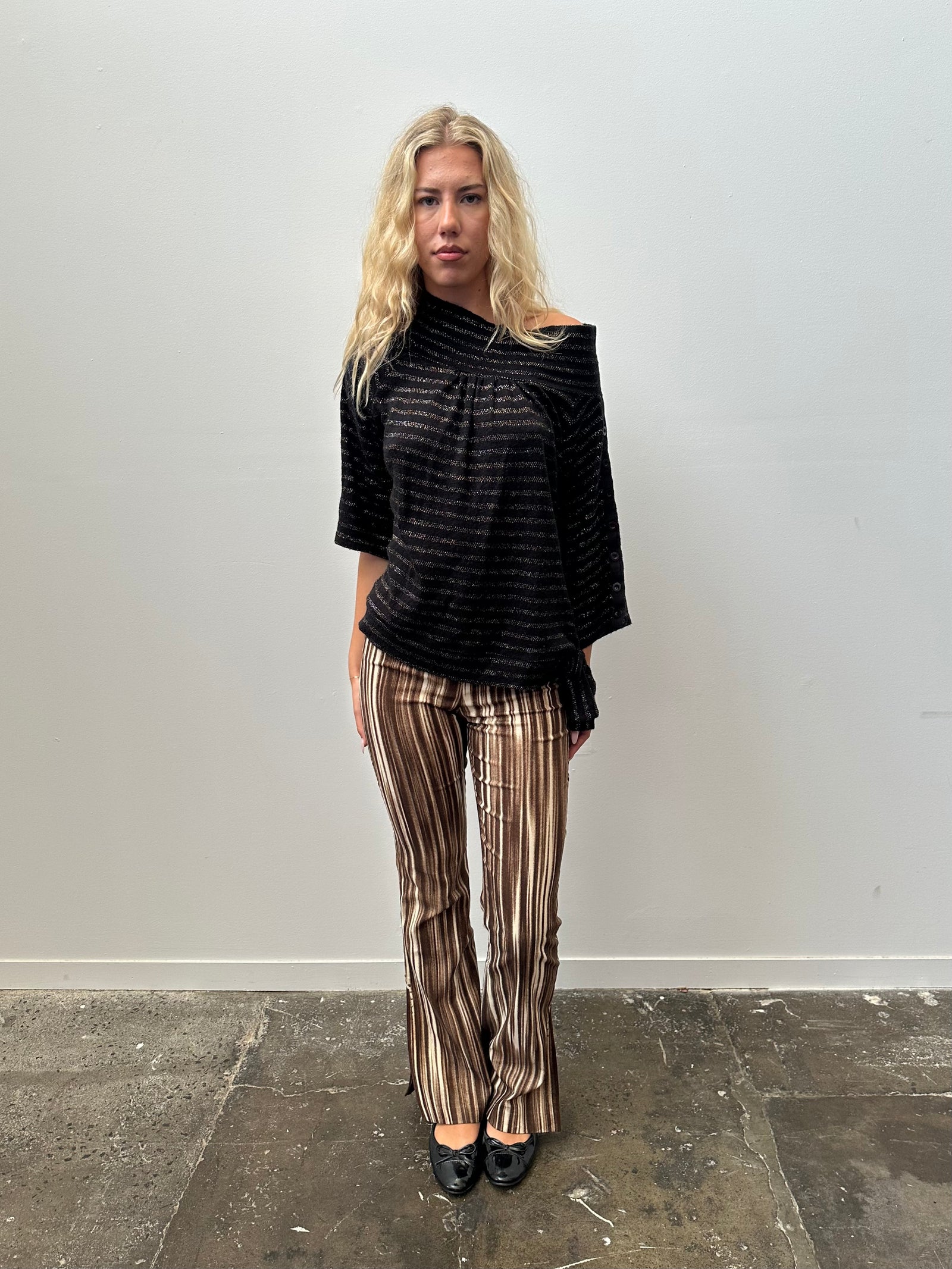 Slouchy Black & Gold Shimmer Stripe Jumper - SIze M/L