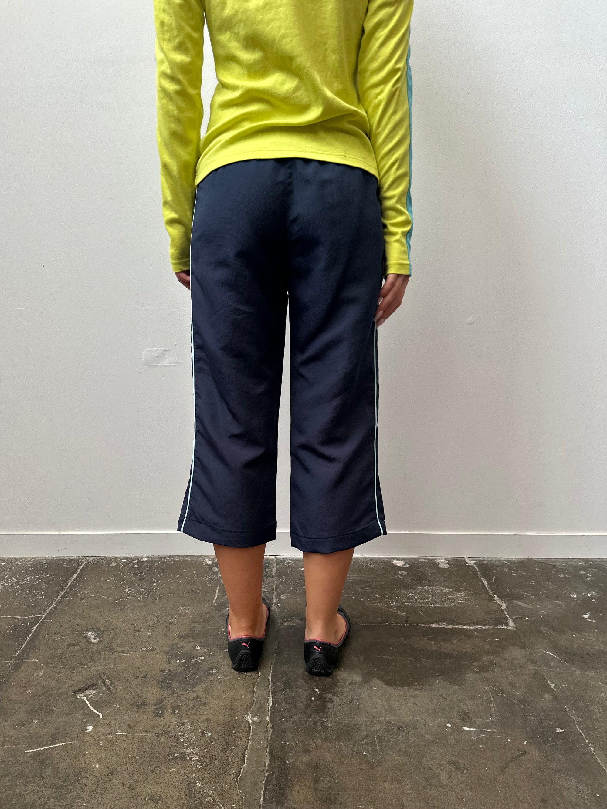 Le Coq Sports Navy & Blue Capri Pants - Size M