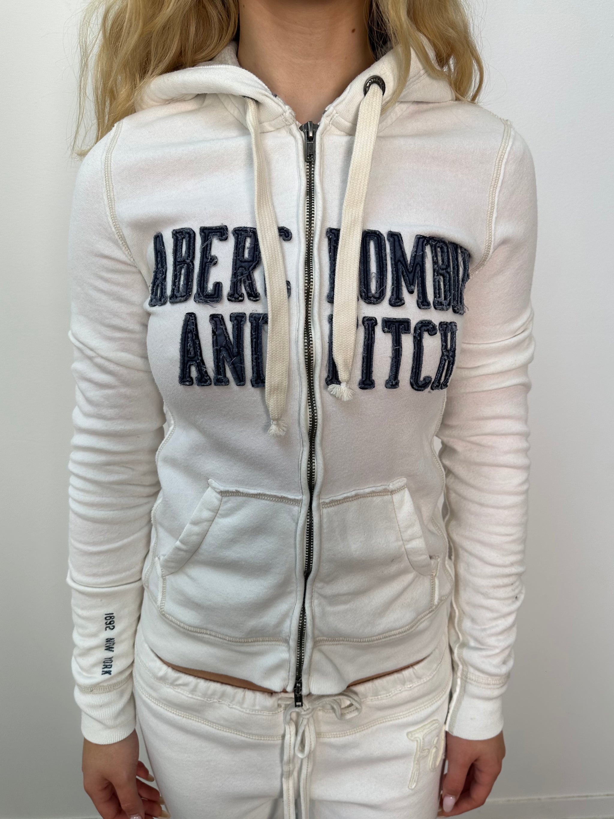 Abercrombie & Fitch White Zip Up Hoodie - Size S