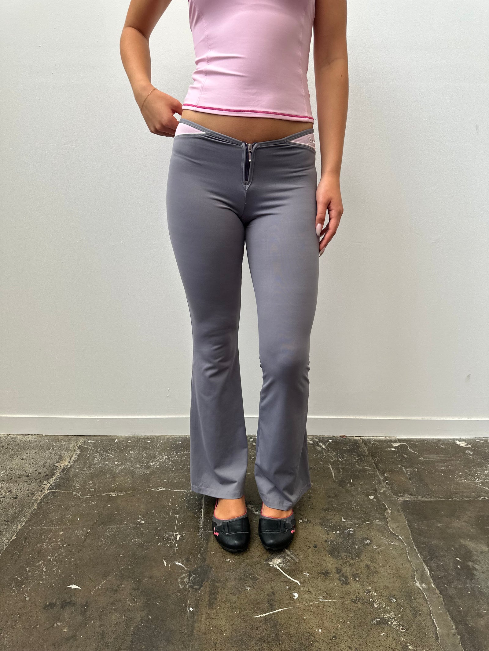 USA Pro Grey & Pink Lowrise Yoga Pants - Size XS