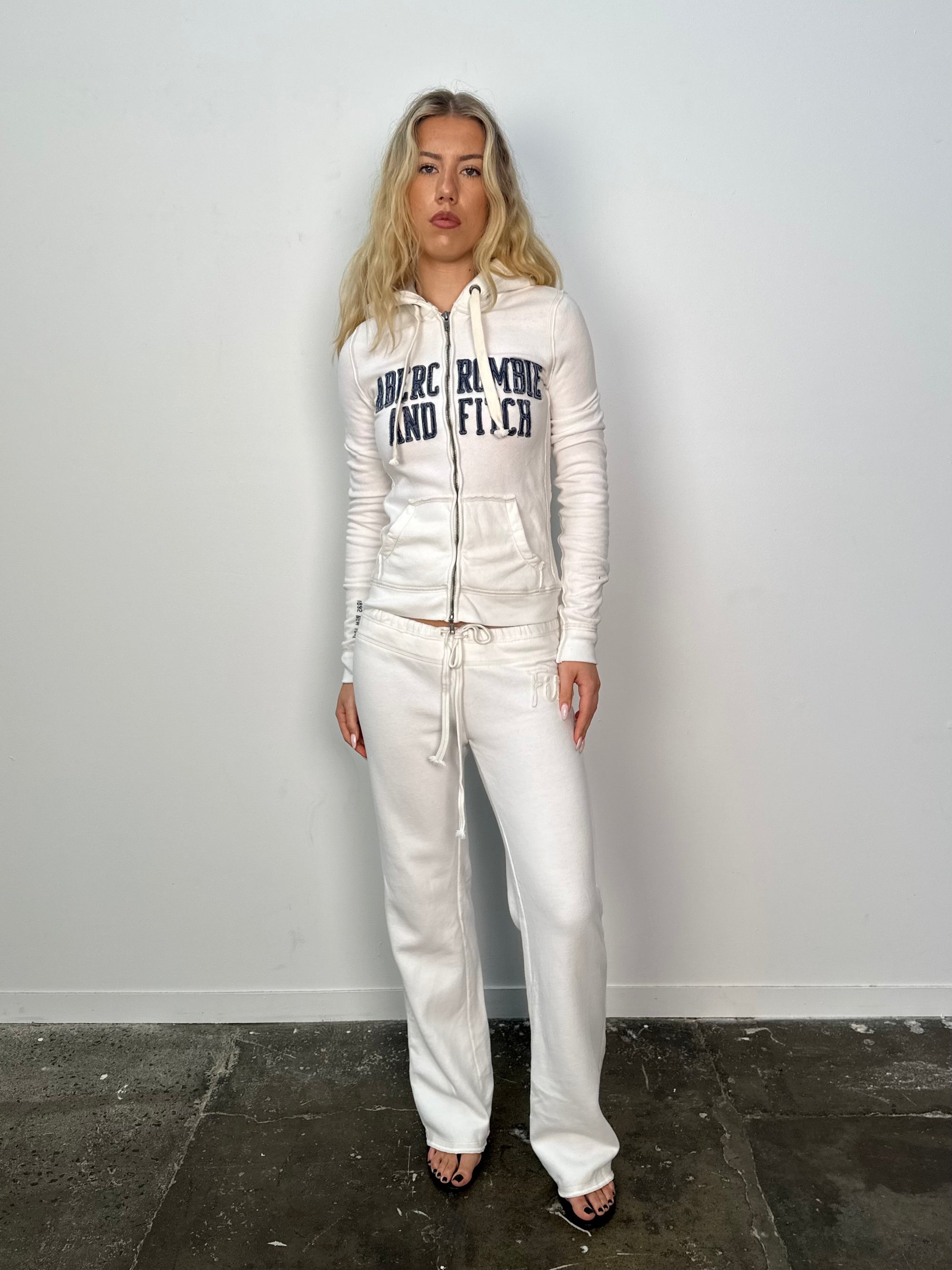 Abercrombie & Fitch White Zip Up Hoodie - Size S