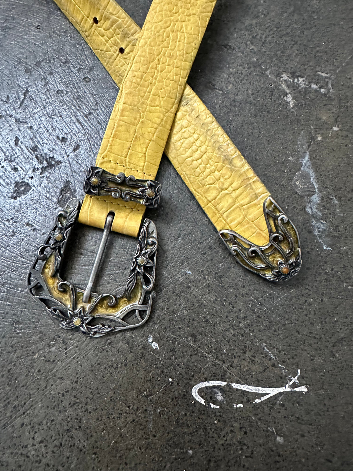 Decorative Silver Buckle Yellow Leather Belt