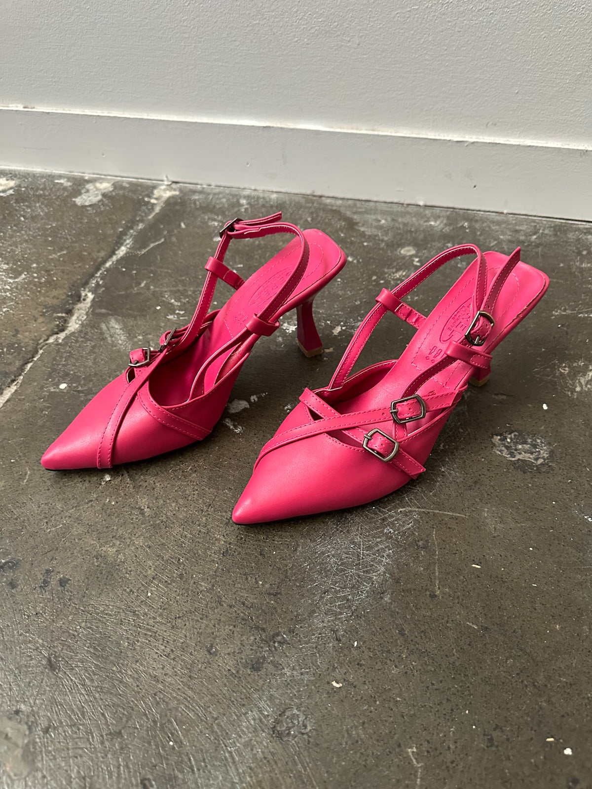 Hot Pink Buckle Straps Kitten Heels - EU 37