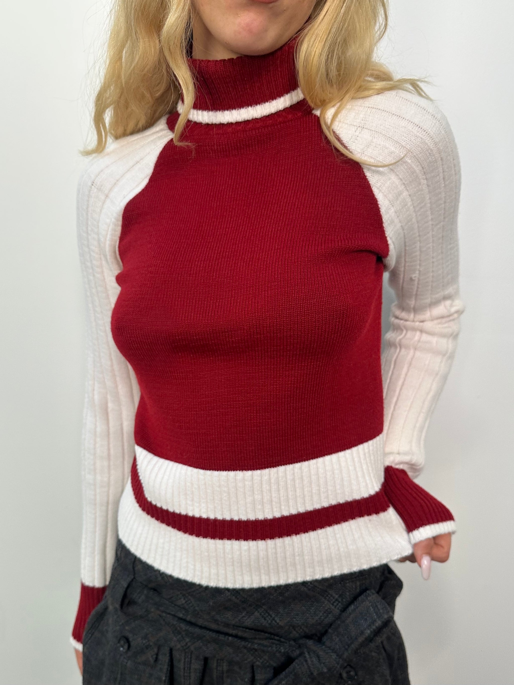 Red & White Panelled Turtleneck - Size M