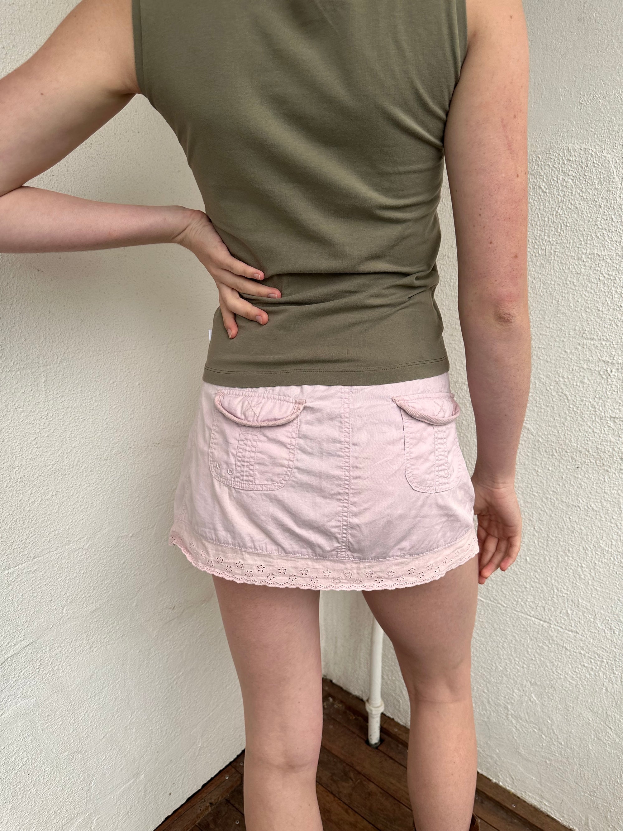 baby_pink_pleated_skirt