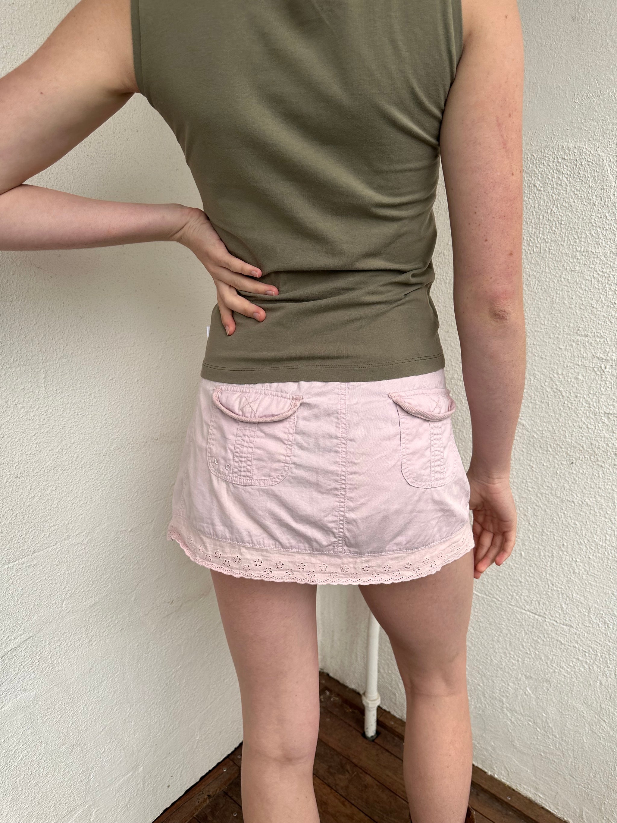 baby_pink_pleated_skirt